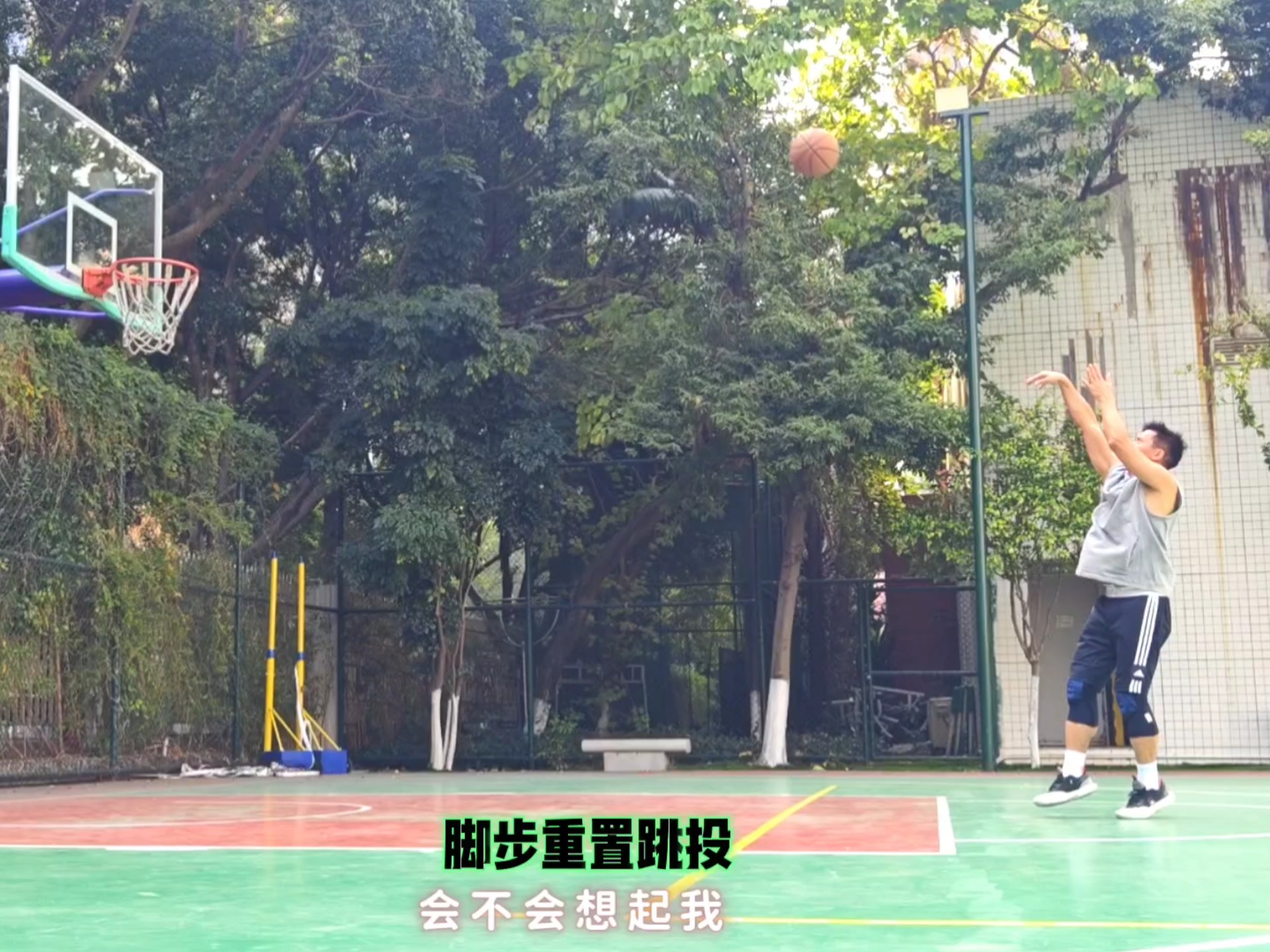 步行者外线得分难觅，教练组加强投篮训练